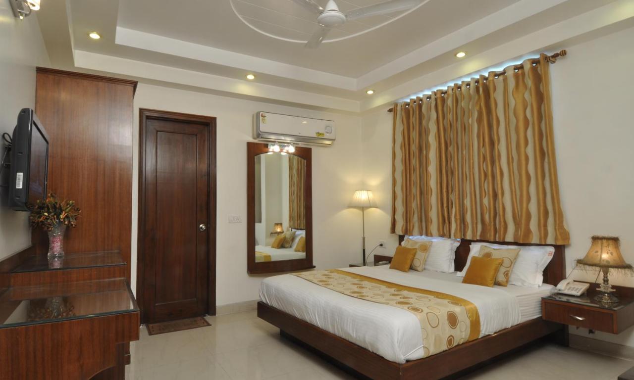 Trimrooms Shipra @ Railway Station Hotel New Delhi